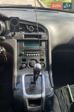 Микровэн Peugeot 5008 2010 в 