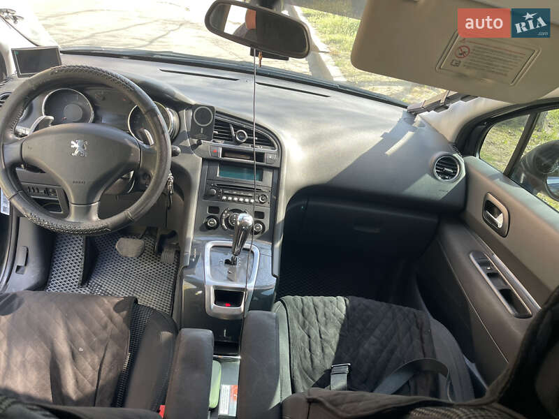 Мікровен Peugeot 5008 2010 в Миколаєві