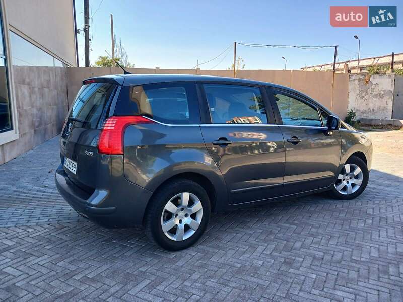 Мікровен Peugeot 5008 2011 в Миколаєві