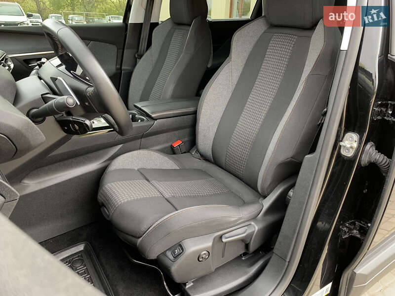 Внедорожник / Кроссовер Peugeot 5008 2019 в Бердичеве
