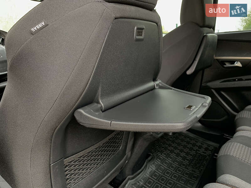 Внедорожник / Кроссовер Peugeot 5008 2019 в Бердичеве