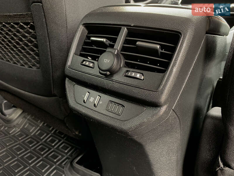 Внедорожник / Кроссовер Peugeot 5008 2019 в Бердичеве