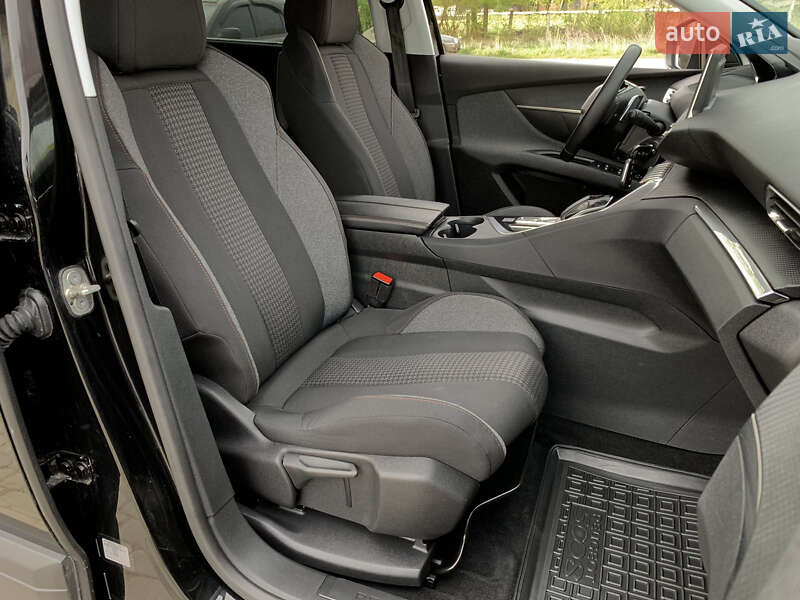 Внедорожник / Кроссовер Peugeot 5008 2019 в Бердичеве