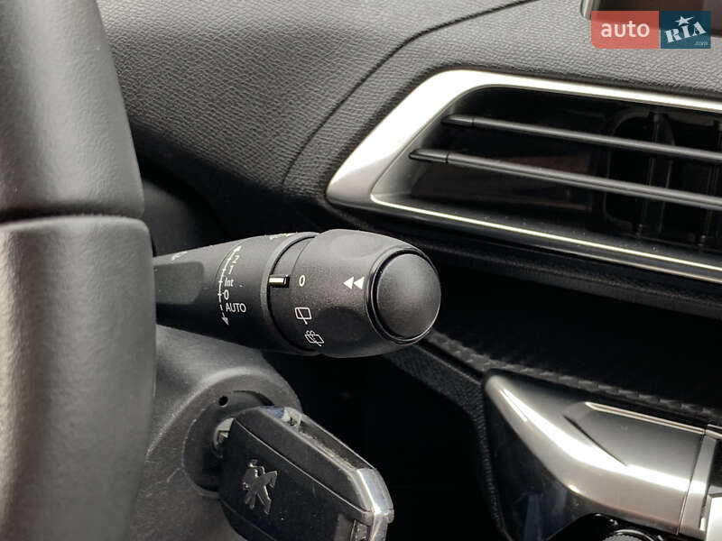 Внедорожник / Кроссовер Peugeot 5008 2019 в Бердичеве