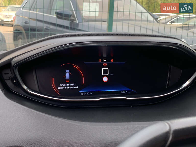 Внедорожник / Кроссовер Peugeot 5008 2019 в Бердичеве