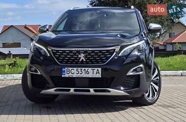 Позашляховик / Кросовер Peugeot 5008 2019 в 