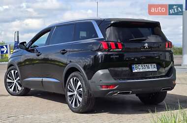 Позашляховик / Кросовер Peugeot 5008 2019 в 