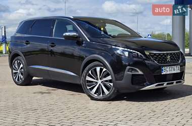 Позашляховик / Кросовер Peugeot 5008 2019 в 
