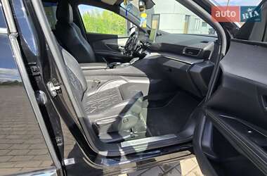 Позашляховик / Кросовер Peugeot 5008 2019 в 