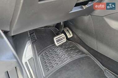 Позашляховик / Кросовер Peugeot 5008 2019 в 