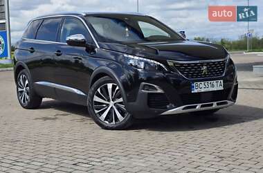 Позашляховик / Кросовер Peugeot 5008 2019 в 