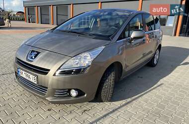 Peugeot 5008 2011 Peugeot 5008 2011