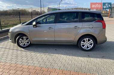 Мікровен Peugeot 5008 2011 в 