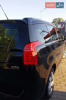 Мікровен Peugeot 5008 2011 в Рівному