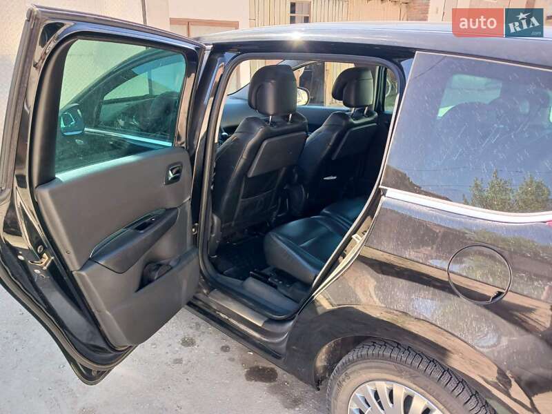 Мікровен Peugeot 5008 2010 в Хоросткові