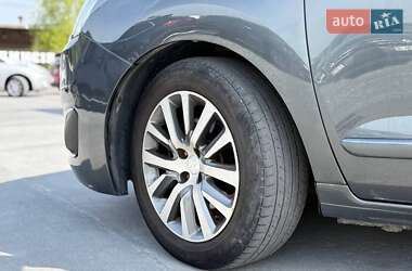 Микровэн Peugeot 5008 2014 в 