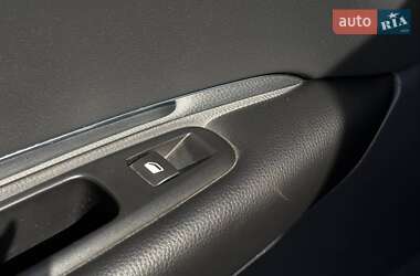 Микровэн Peugeot 5008 2014 в 