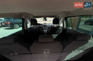 Микровэн Peugeot 5008 2014 в 