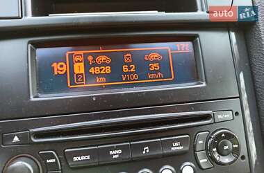Мікровен Peugeot 5008 2011 в 