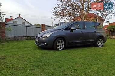 Мікровен Peugeot 5008 2011 в 