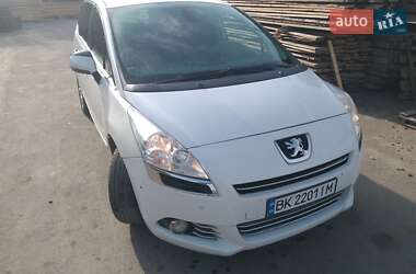 Микровэн Peugeot 5008 2011 в Ровно