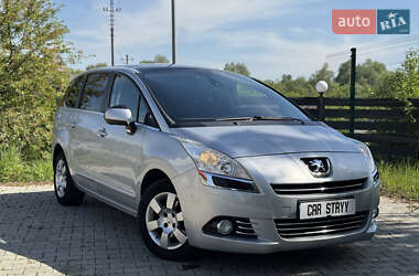 Мікровен Peugeot 5008 2012 в Стрию