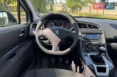 Микровэн Peugeot 5008 2012 в 