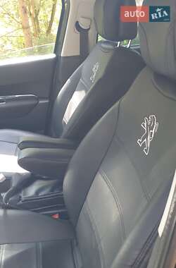 Мікровен Peugeot 5008 2010 в 