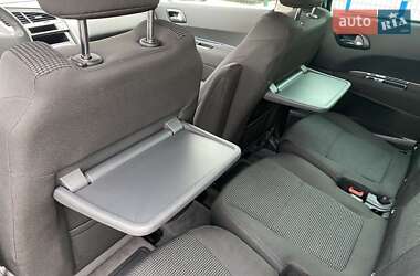 Микровэн Peugeot 5008 2011 в 