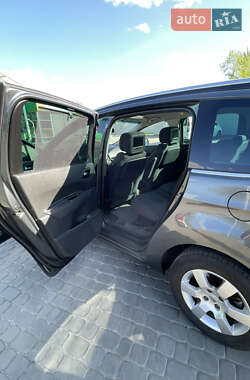 Мікровен Peugeot 5008 2012 в 