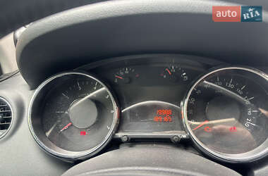 Микровэн Peugeot 5008 2011 в 