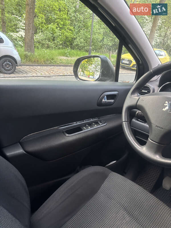 Мікровен Peugeot 5008 2011 в Боярці фото 16 Мікровен Peugeot 5008 2011 в Боярці