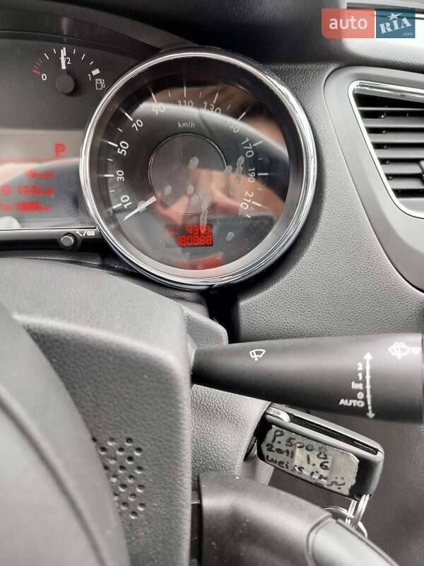 Мікровен Peugeot 5008 2010 в Львові