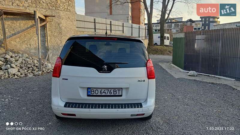 Мікровен Peugeot 5008 2014 в Тернополі