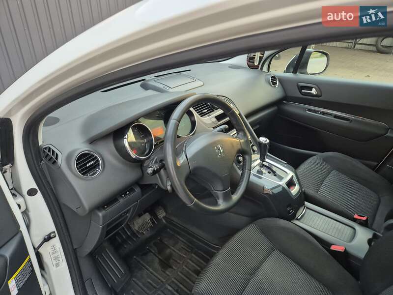 Мікровен Peugeot 5008 2011 в Млиніві