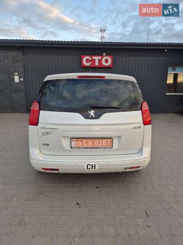 Мікровен Peugeot 5008 2011 в Млиніві