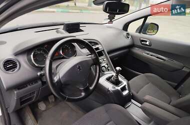 Микровэн Peugeot 5008 2010 в 