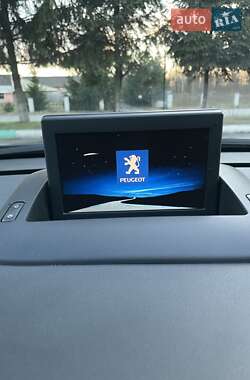 Микровэн Peugeot 5008 2010 в 