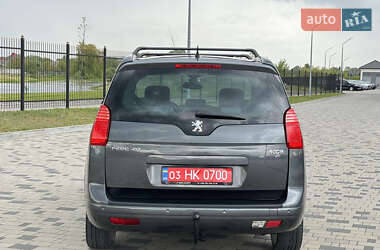 Мікровен Peugeot 5008 2011 в 