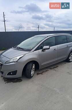 Микровэн Peugeot 5008 2014 в 