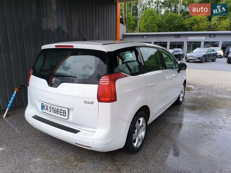 Peugeot 5008 2016