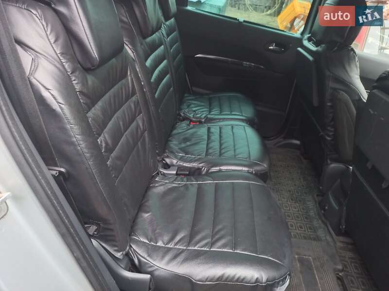 Микровэн Peugeot 5008 2010 в Днепре