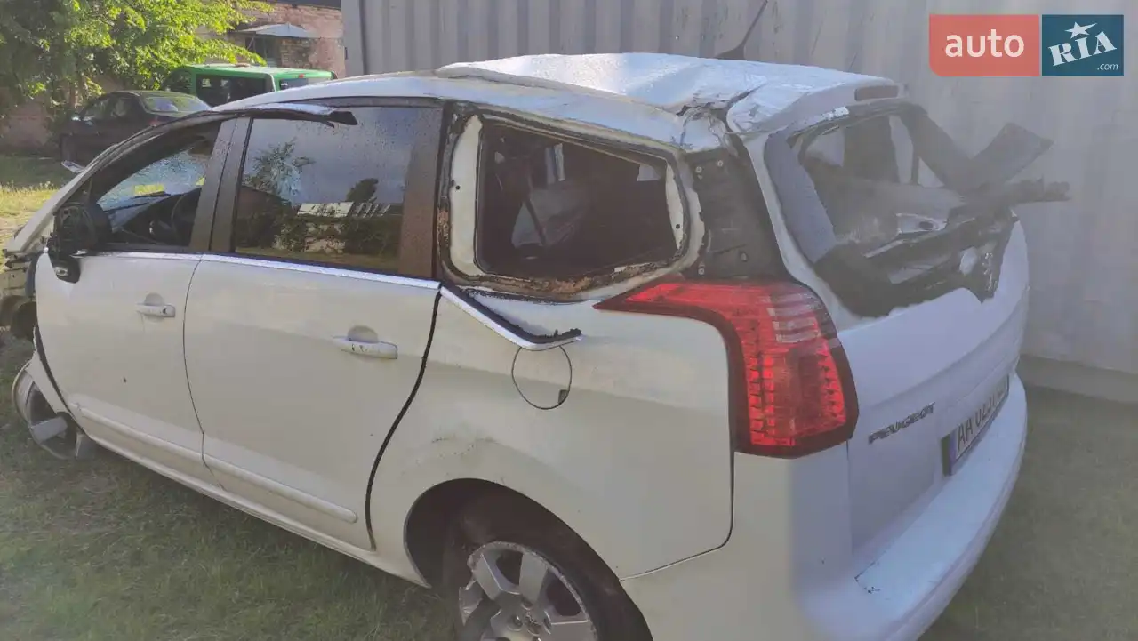 2013 Peugeot 5008 - мініатюра 17