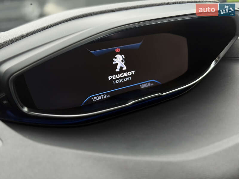Внедорожник / Кроссовер Peugeot 5008 2019 в Ивано-Франковске