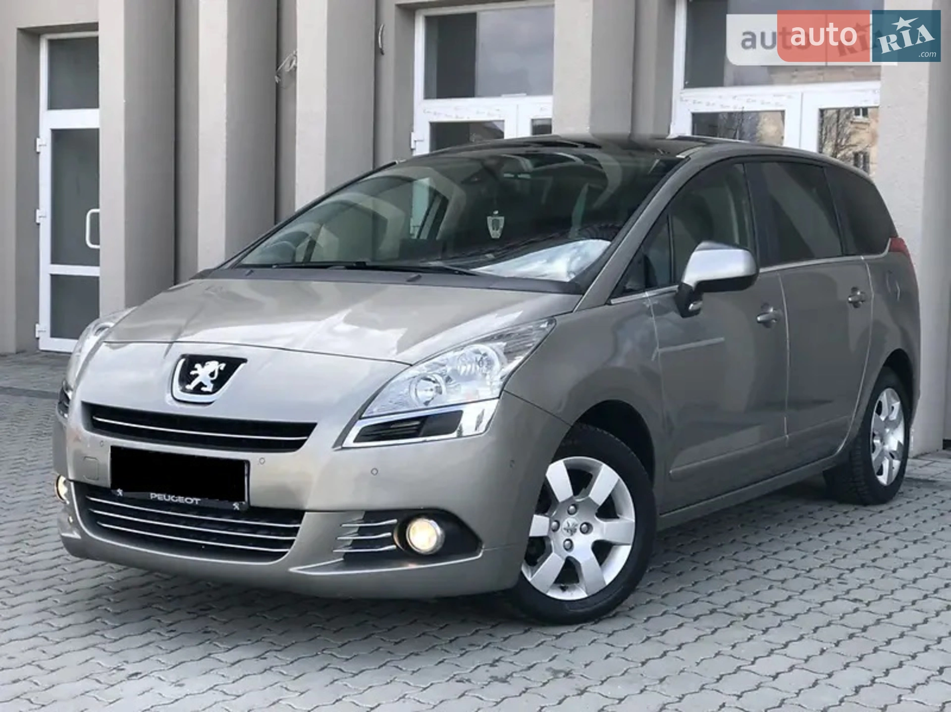 2010 Peugeot 5008 - фото 1