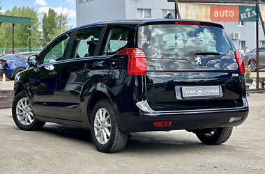 Микровэн Peugeot 5008 2013 в 