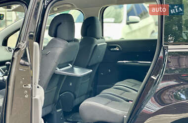 Микровэн Peugeot 5008 2013 в 