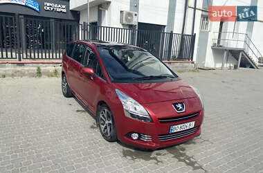 Peugeot 5008 2012
