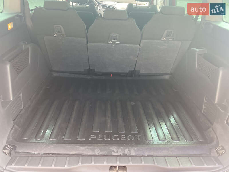 Микровэн Peugeot 5008 2012 в Чорткове