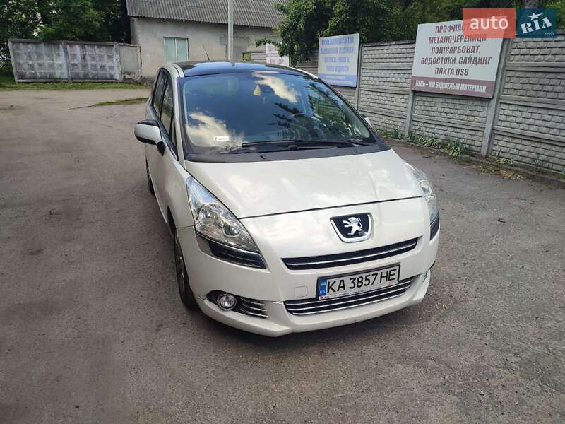 Микровэн Peugeot 5008 2009 в Киеве